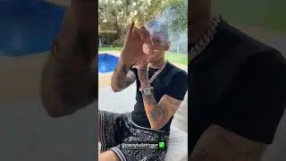 КИЗАРУ СНОВА КУРИТ 