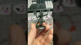 Does the weather affect primer for Warhammer miniatures?