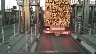 Бесплатный сьезд с платной дороги.