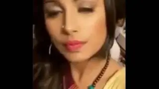 Bangladeshi beautiful young lady videostream on facebook