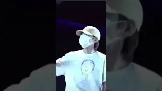 Очень нежная песня на корейском, прям для нашего Тэхёна, слушаешь и как то спокойно 💜