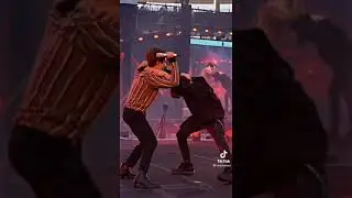 💜ЧИМИН И ЧОНГУК ДУРАЧАТЬСЯ🕺🕺💜