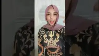 Jilbab mama sara goyang lagi !!