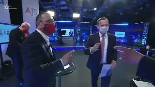 Ještě jednou mi řekneš koště, tak tady nechám ZHASNOUT!