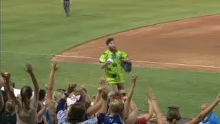T Shirt Toss at Clipper Magazine Stadium