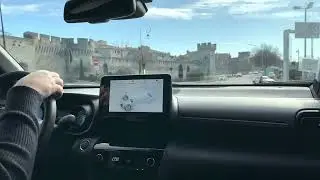 2023 Toyota Yaris Cross drive through Avignon