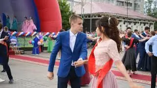 Вальс выпускников в Куйбышеве [Час выпускника-2019]