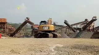Ekskavator Traktor Bego Jalan jalan