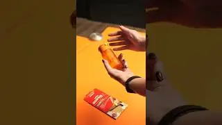 Классная идея для предметной съемки. Креативная съемка косметики на цветном фоне.