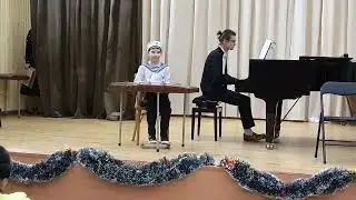 Матросский танец "Яблочко". Аранжировка В. Лысковца.  Исполняет Луговцов Михаил.