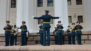 Марш авиаторов у театра российской армии
