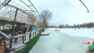 красивые девушки в проруби  video 360