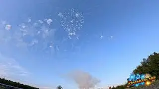 Фейерверк в белые ночи города Санкт-Петербург