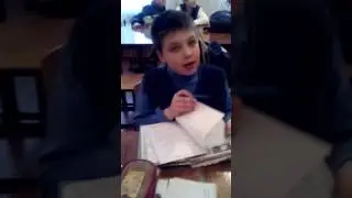 Реакция бомжа на камеру