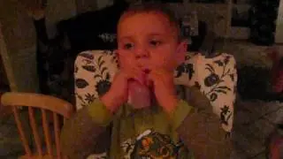 My son likes balloons.