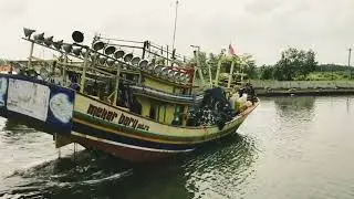 KM MEKAR BARU GROUP KAPAL NELAYAN PUKAT CINCIN REMBANG