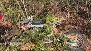 WE FOUND A DIRT BIKE IN IN THE WOODS !!!! ( will it it run ) ?!?