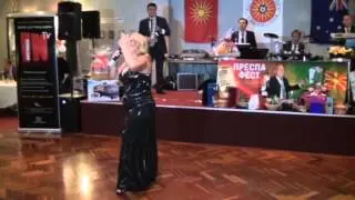 VIKI KOSTADINOSKA  JAS ZIVEJAM ZA PESNATA