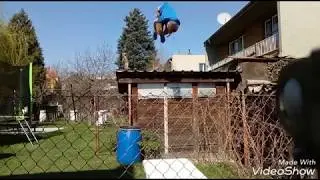 Frontflipy z kůlny #2