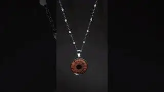 #eyenecklace #epoxynecklace #irisphotography