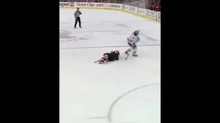 Вот к чему приводит жесткий силовой прием в хоккее