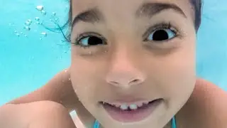 This Is How My Sister Looks Under Water - Vlog