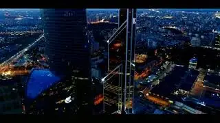 Как сделать чёрные полоски верху и снизу..