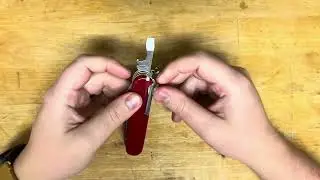 Multitool Carry Review: Victorinox Deluxe Tinker