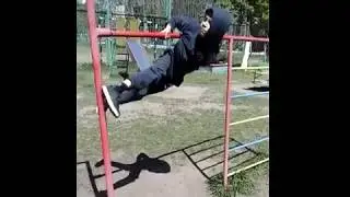 Подрастающий турникмэн