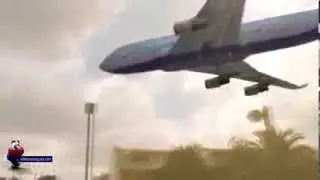 Boeing 747 vuelo rasante en Torrent by @ildefonsosegura