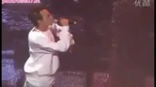 [G-BOM CUTS] FANCAM of G-Dragon and Park Bom Moments at GREAT Concert