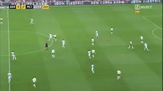 Frenkie de Jong important interception vs Man City