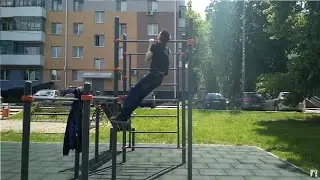 3 подтягивания на одной руке