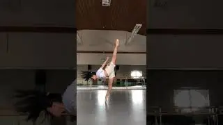 Slow motion penché arabesque by @maddwoo 😳🩰 