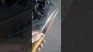 акация кожа латунь и найденный клинок в металлоломе