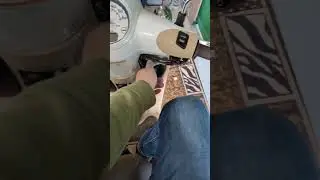 Honda Giorno AF-77 убираем Oil Change