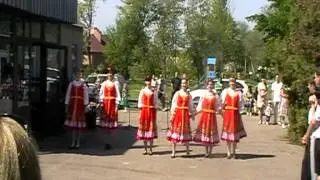 танец "Валенки" - танцевальная группа "Сюрприз".