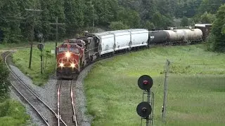 NO HORN! CN 2558 at Falding, Ontario