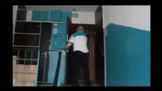 Алкаш Ебнулся с Лестницы под Музон из "Модного Приговора"