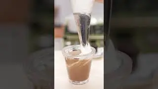 Готовлю Миниатюрный Кофейный Напиток с Орео на Мини Кухне😋