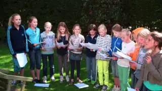 Nine 10 jaar, singing: 