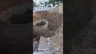 Опасная яма рядом с детской площадкой в Актау 15-5