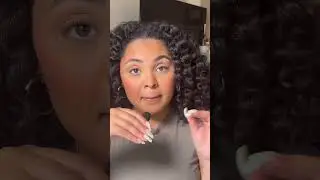 JOLIE SHOWERHEAD ON NATURAL HAIR