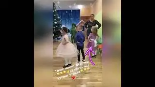 Современные девочки они такие 😁