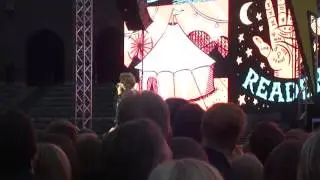 Håkan Hellström om ett oväntat kärlekspar (live @ Stadion, Stockholm 2017.06.10)