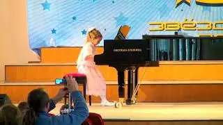 архив, Ира Егорова 6 лет, Е. Петров - "Эквилибристка"