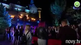 Топ-модель по Украински / Лена Феофанова на красной дорожке