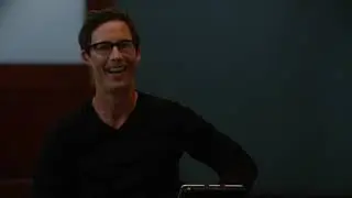 The Flash S01E02 | Harrison Wells See Simon Stagg at the Precinct | Arrowverse