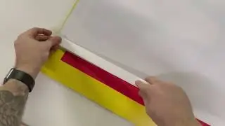 How vinyl banners are assembled.
