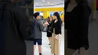 PRANK JAHILIN PRAMUGARI CANTIK BIKIN NGAKAK 